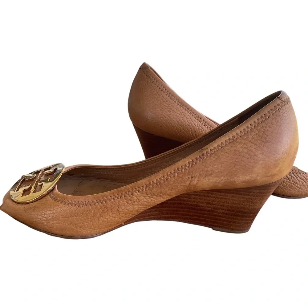 Tory Burch Women's Sally Closed Toe Wedge Pumps Women’s Size 10M